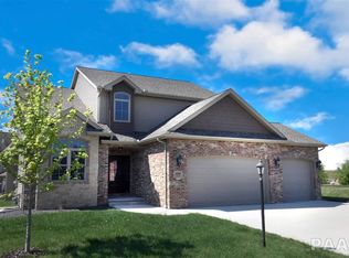 600 W Copper Ridge Ct, Dunlap, IL 61525