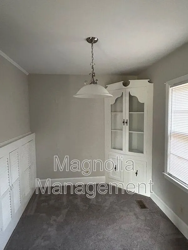 3 bed, 1.0 bath, $1,395 — Photo 4