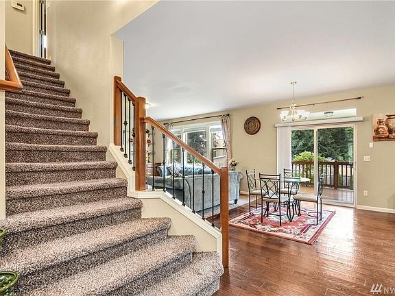 3rd image of 15808 92nd Avenue Ct E