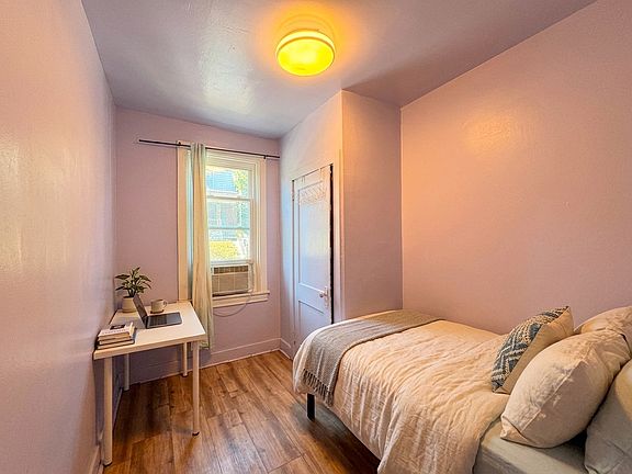 5th image of 1033 Flemington St