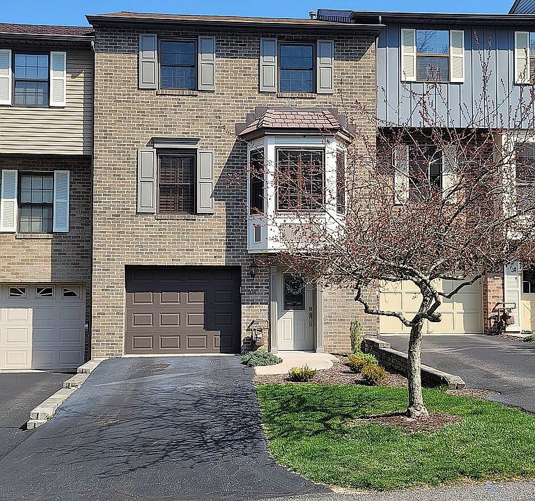 1st image of 621 Woodcrest Dr