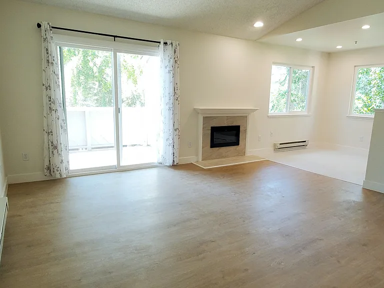 37426 Parish Cir — Photo 1