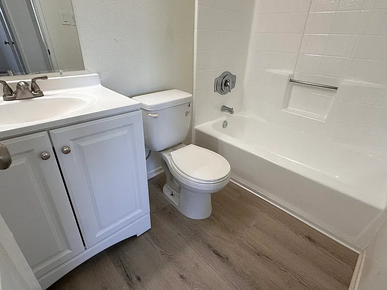 115 N West St #200 — Photo 5