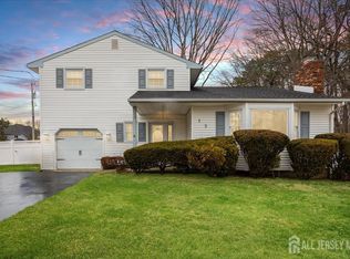 13 Ellingham Ave, Monroe Township, NJ 08831