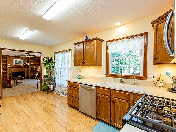 5th image of 50549 Yorkview Dr