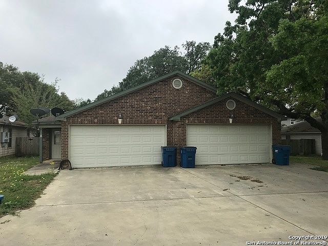 2nd image of 704 Uvalde St