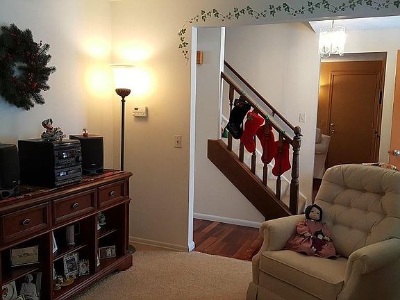 2nd image of 6166 Hunters Dr