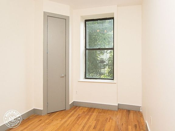 4th image of 654 Park Pl #4MC