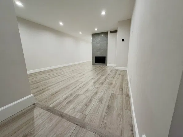 7714 Via Sorrento, Burbank, CA 91504