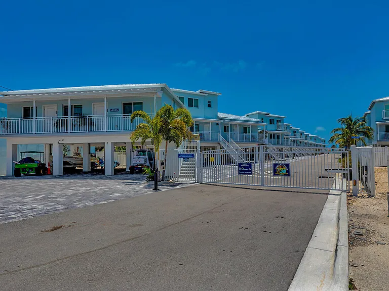 10877 Overseas Hwy #108 — Photo 36