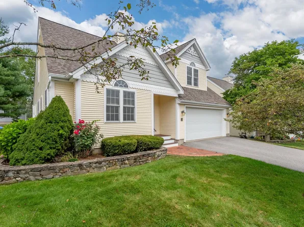 23 Hampton Meadows, Hampton, NH 03842