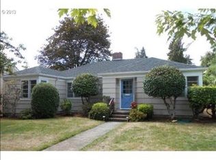 2154 Emerald St, Eugene, OR 97403