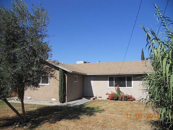 2nd image of 1938 E Victoria Ave