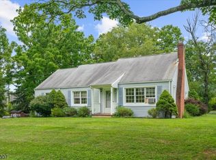 4 Lamington Rd, Whitehouse Station, NJ 08889