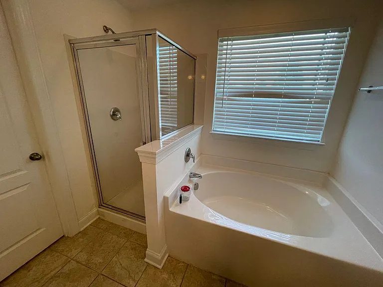 203 Penrith Ct — Photo 10