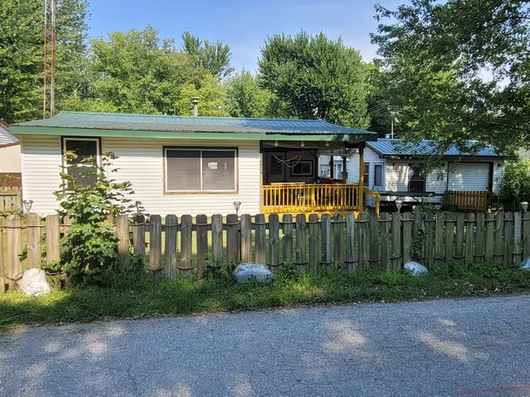 6077 Van Bibber Lake Est, Greencastle, IN 46135