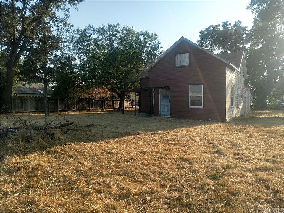 2nd image of 665 Front St