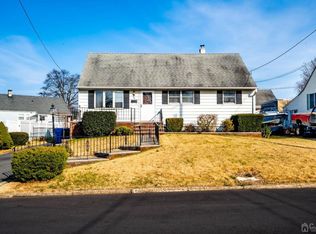 6 Emery St, Iselin, NJ 08830