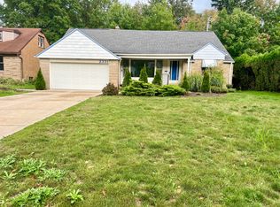 2331 Milton Rd, University Heights, OH 44118