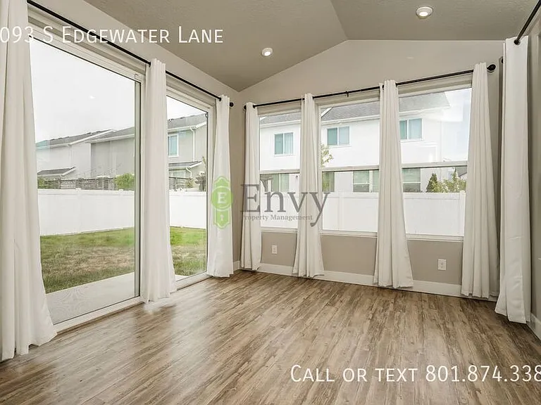 3093 S Edgewater Ln — Photo 14