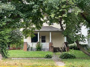 922 W College Ave, Jacksonville, IL