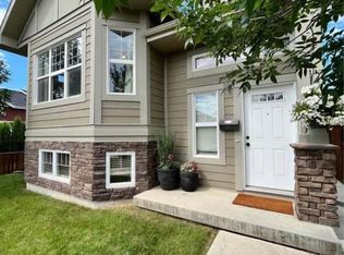 203 Meadows Blvd #B, Saskatoon, SK S7V 0E9