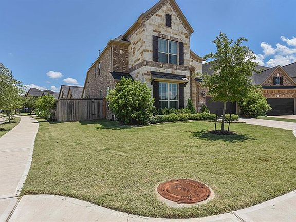 3rd image of 4803 Desert Ivy Ct