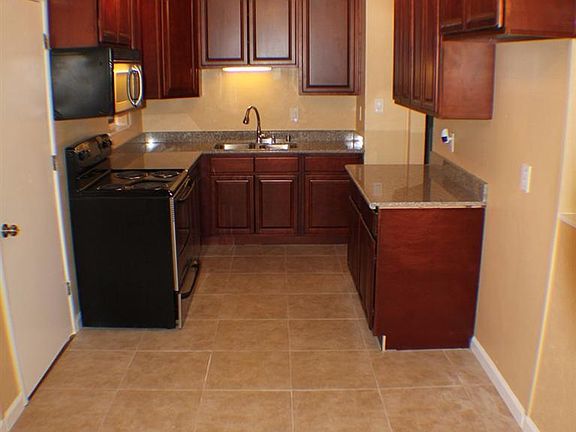 5th image of 2955 Clay St