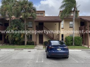 1505 Lakeview Dr E, Royal Palm Beach, FL 33411