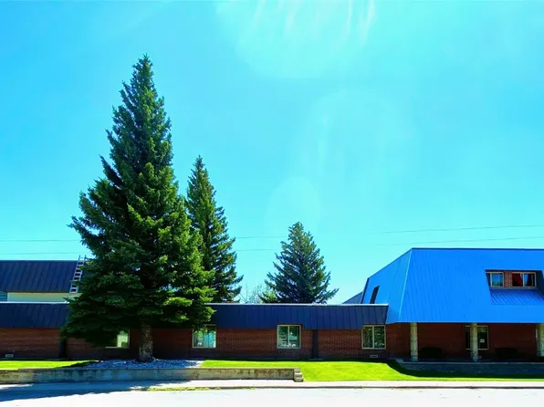 229 2nd Ave SE, Cut Bank, MT 59427