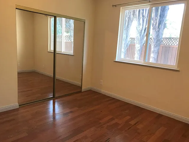 2458 Franciscan Ct — Photo 9