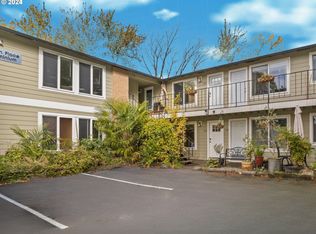 732 SE 16th Ave, Portland, OR 97214