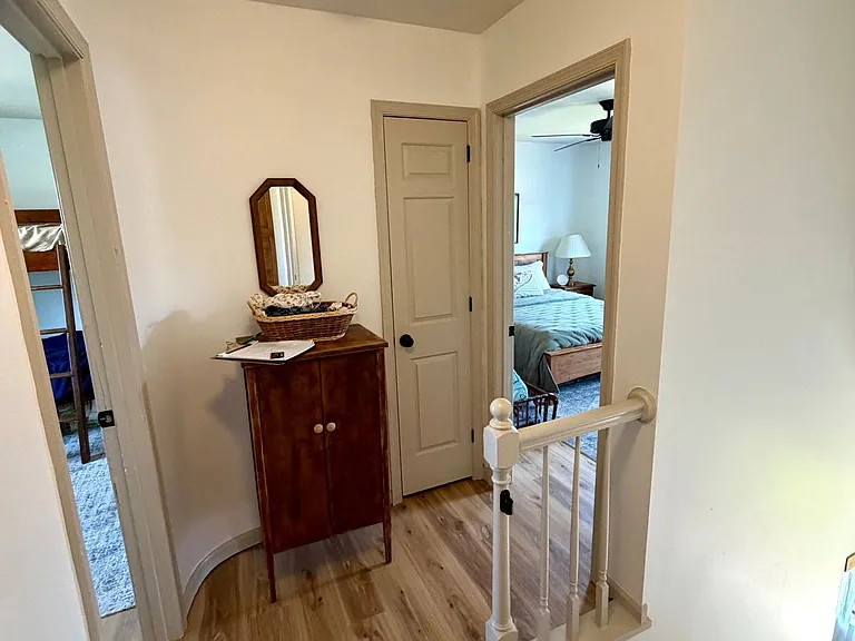 60 Carriage House Dr — Photo 17