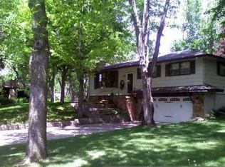 16170 Westgate Ln, Eden Prairie, MN 55344