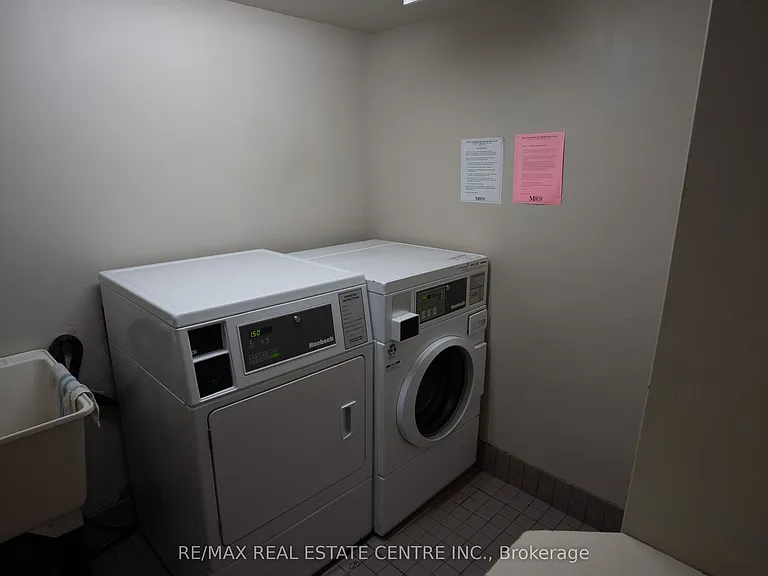 1100 Caven St #704 — Photo 15