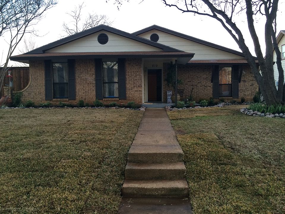 1st image of 810 Meadowlark Dr