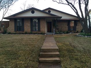 810 Meadowlark Dr, Lewisville, TX 75067