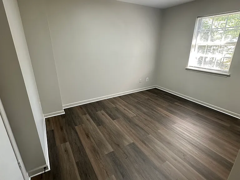 933 Rock Creek Rd — Photo 7