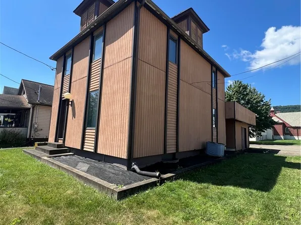 2147 College Ave, Elmira Heights, NY 14903