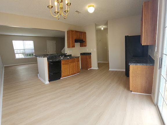 Dining area adjacent to kitchen