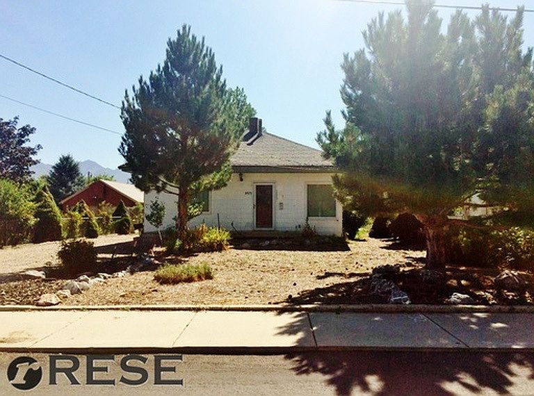 xeriscaped front yard