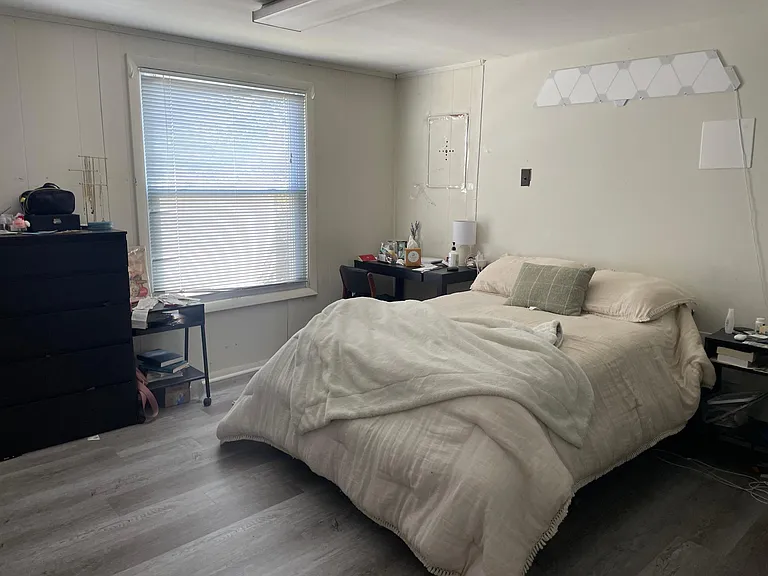 Bedroom2
