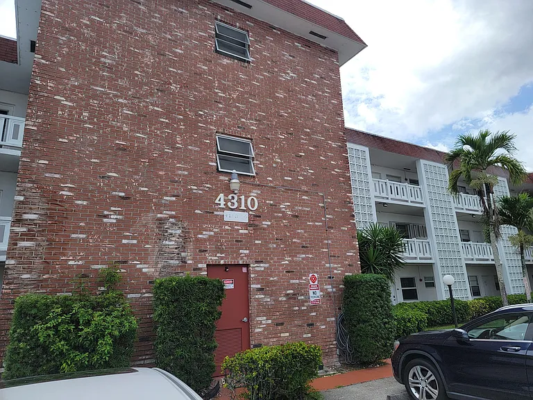 4310 NW 12th Ct #205 — Photo 3