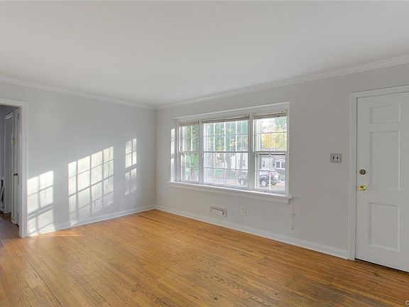 4th image of 8500 Weldon Dr