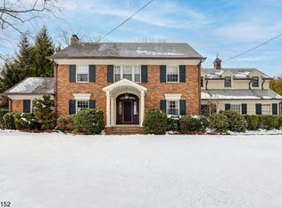 105 Golf Edge Dr, Westfield, NJ 07090