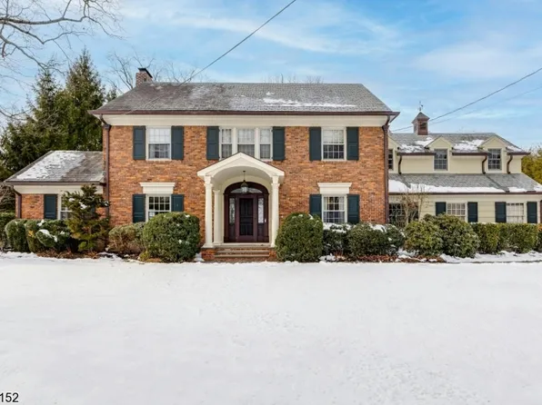 105 Golf Edge Dr, Westfield Town, NJ 07090