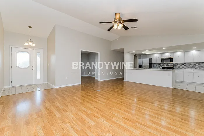 12497 Harper St — Photo 5
