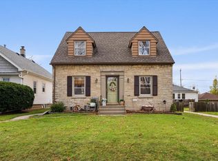 2413 S 79th St, West Allis, WI 53219