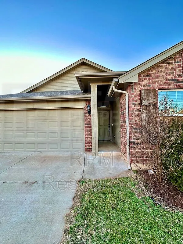 3 bed, 2.0 bath, 1484 sqft, $1,675 — Photo 4