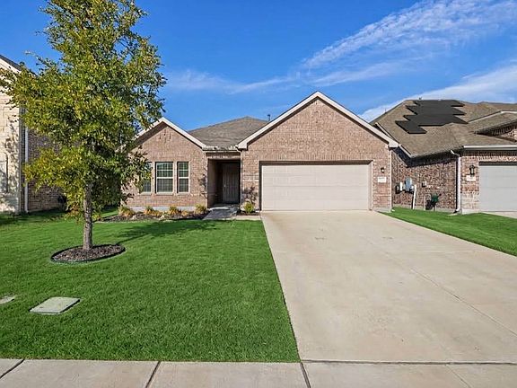 3rd image of 1836 Lockhart Dr
